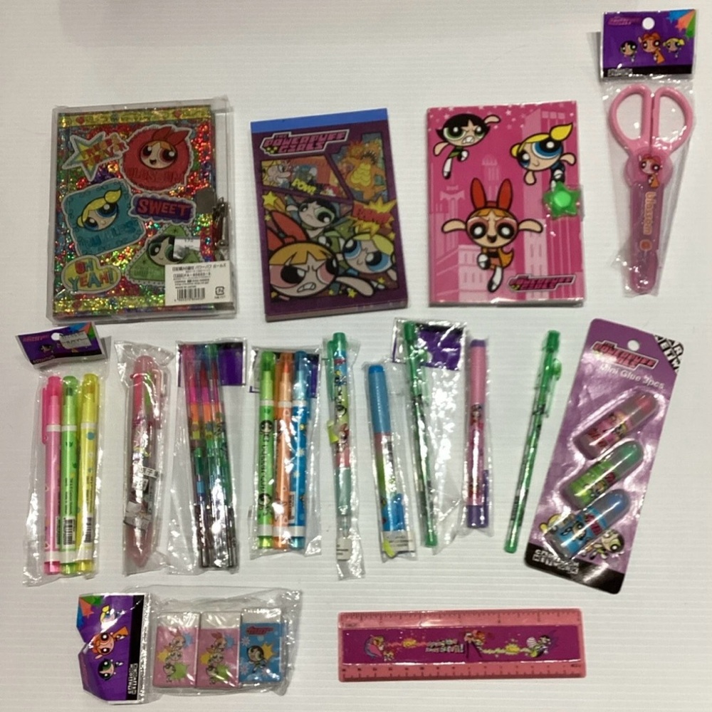 The Powerpuff Girls 16 pcs Stationary Sets Vtg Pencil Eraser Pen Ruler NIP